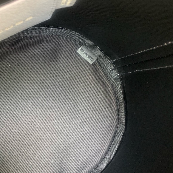 NWT $395 Marc Jacobs Bucket Bag - Picture 7 of 7